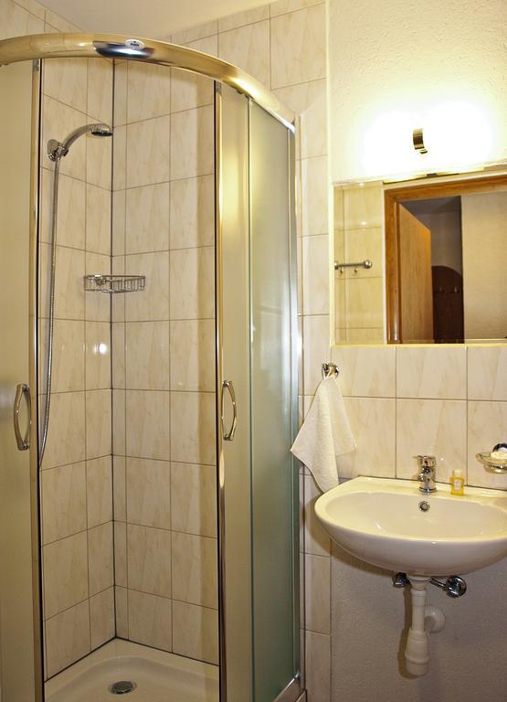 Noclegi Helvet Ustrzyki Dolne Rom bilde